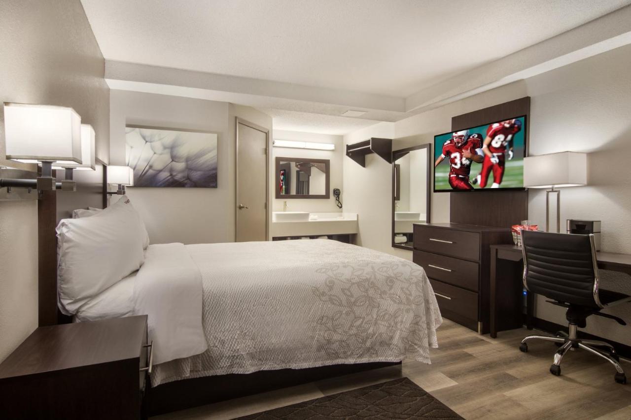 Red Roof Inn Plus & Suites Erie Kültér fotó