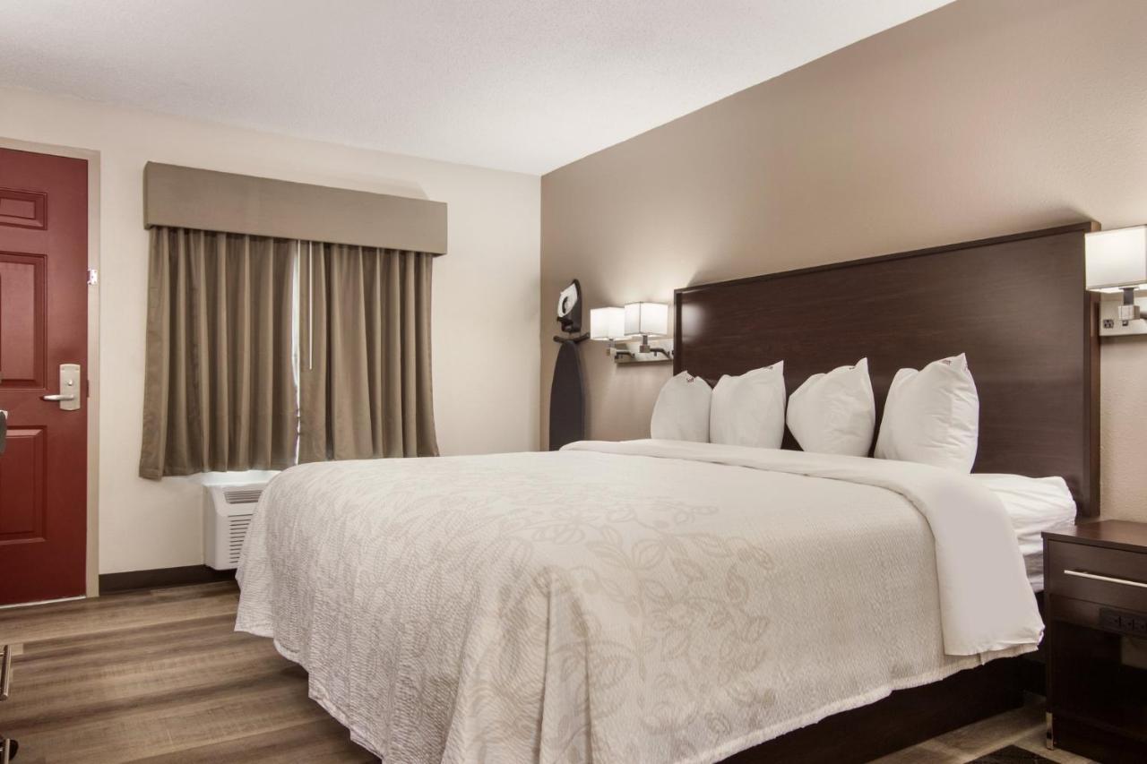 Red Roof Inn Plus & Suites Erie Kültér fotó